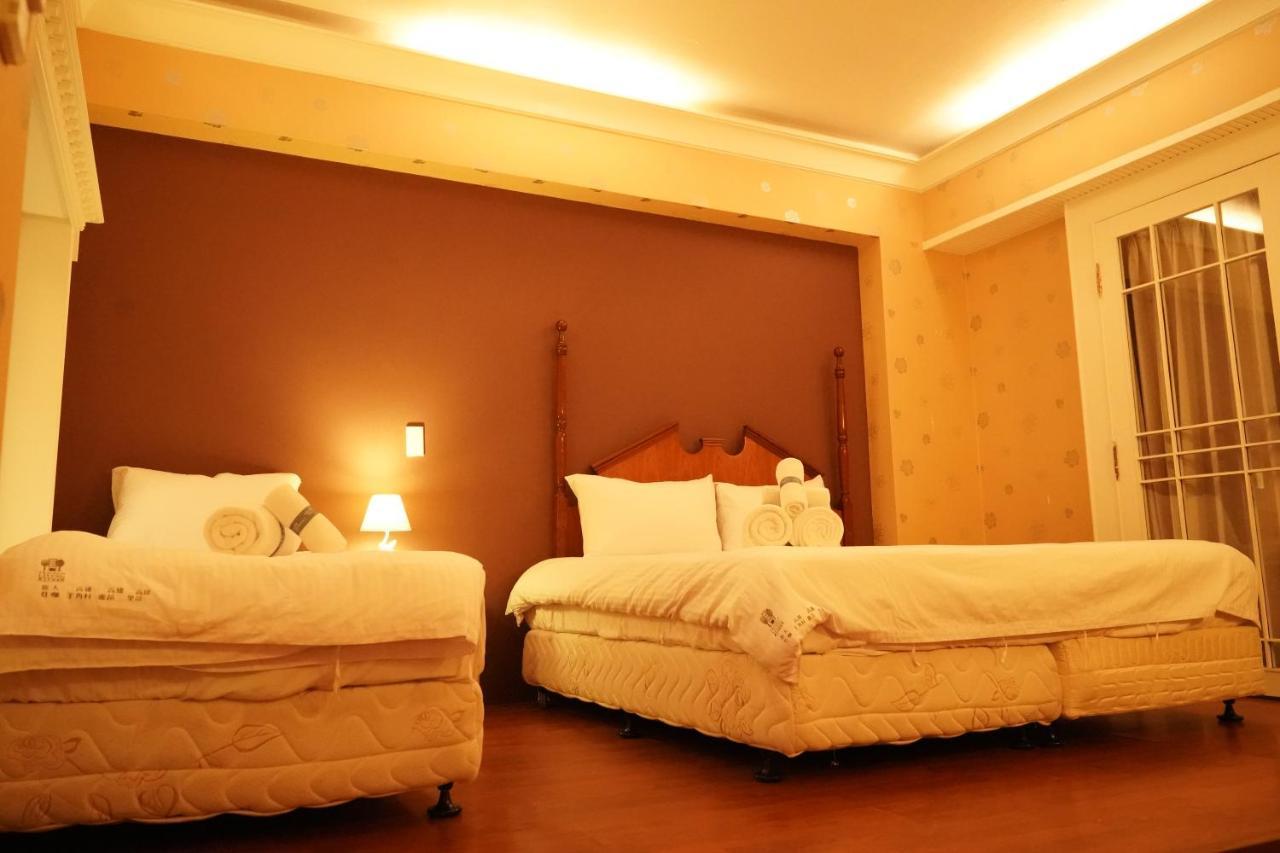Kaohsiung Time'S Hotel Buitenkant foto