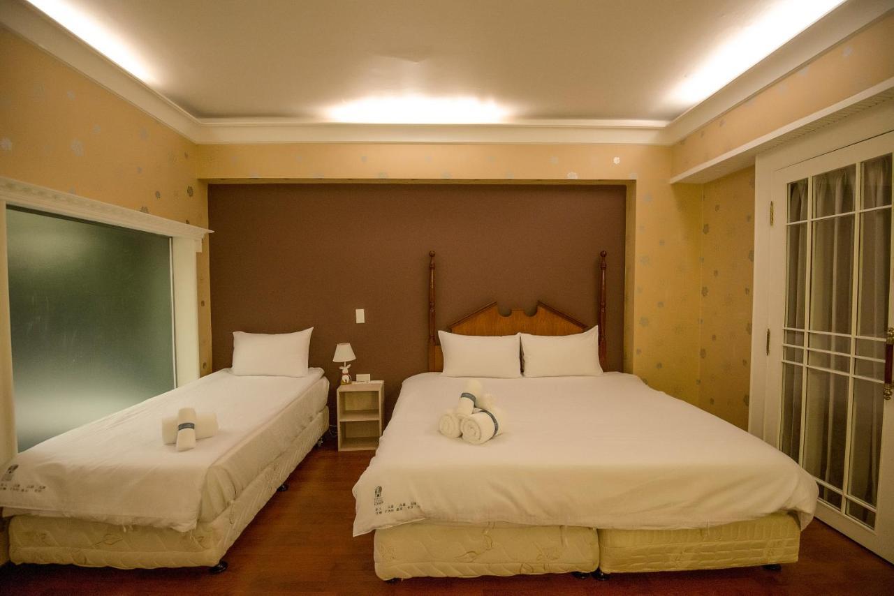 Kaohsiung Time'S Hotel Buitenkant foto